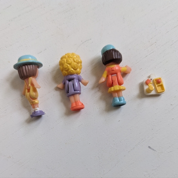 Vintage 1992 Polly Pocket Bluebird Purple Restaurant and Three Figurines - Picture 2 of 8